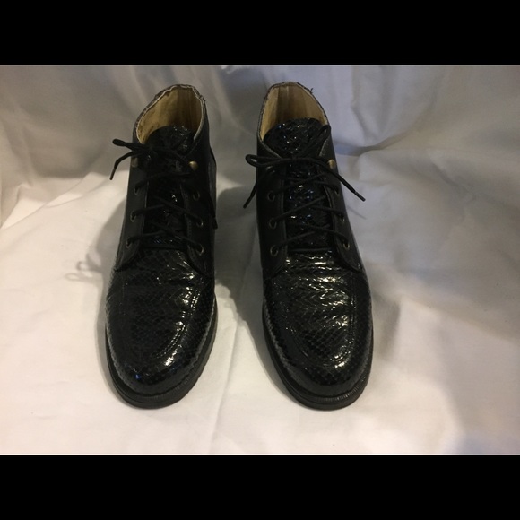 Black leather shoes - Picture 4 of 4